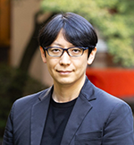 一家崇志氏